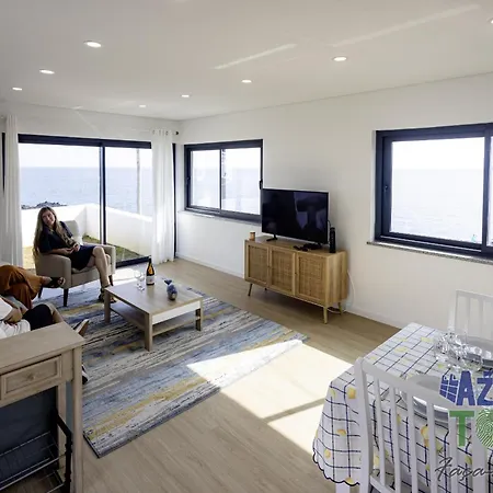 Hébergement de vacances Casa Menino Do Mar Porto Judeu